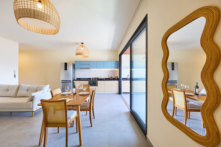 Deluxe 2-Bedroom Apartment Near the Sea