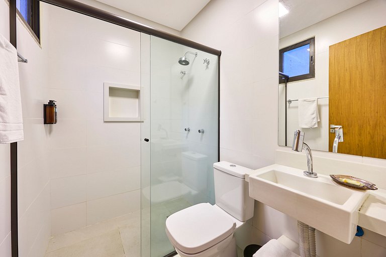 Two-bedroom apartment with sea view (2)