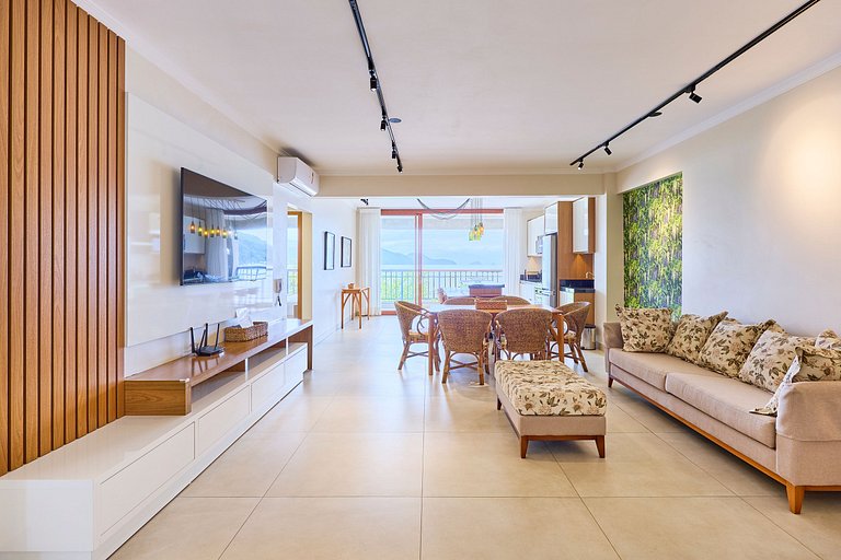 Apartamento de 3 dormitorios con vista al mar