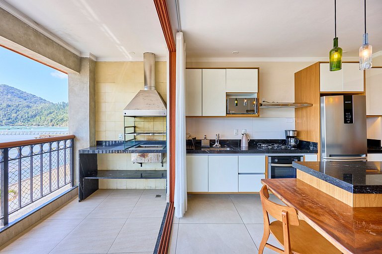 Apartamento de 3 dormitorios con vista al mar