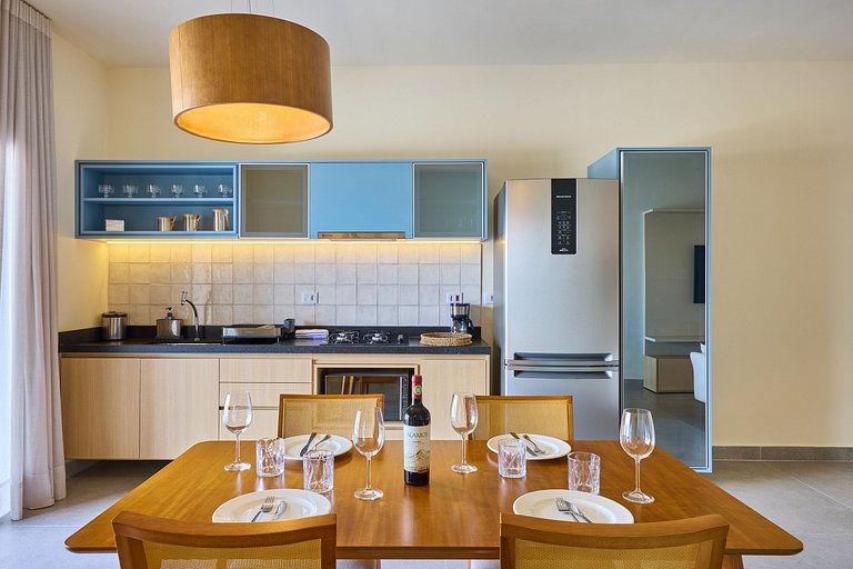 Deluxe 2-Bedroom Apartment Near the Sea